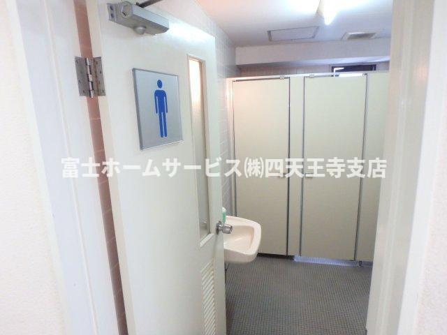 大阪市浪速区難波中１丁目の店舗事務所のトイレ