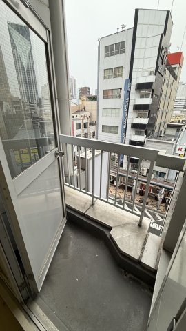 日本橋4丁目CSビルのバルコニー