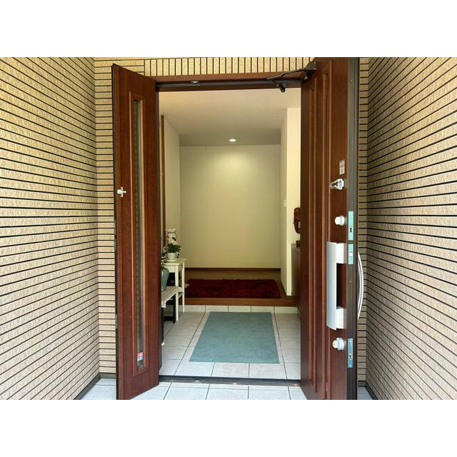 猪名川町松尾台貸家