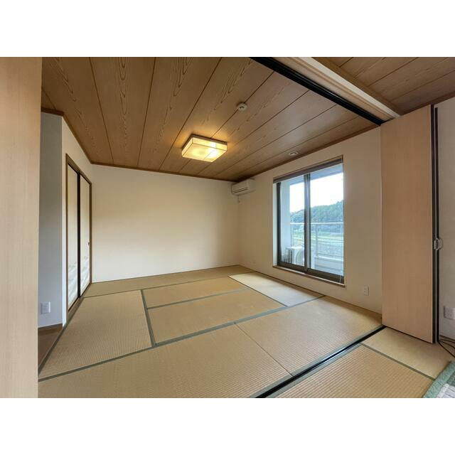 猪名川町松尾台貸家