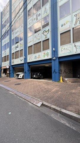 おおきにKOKODESU瓦町四丁目の駐車場