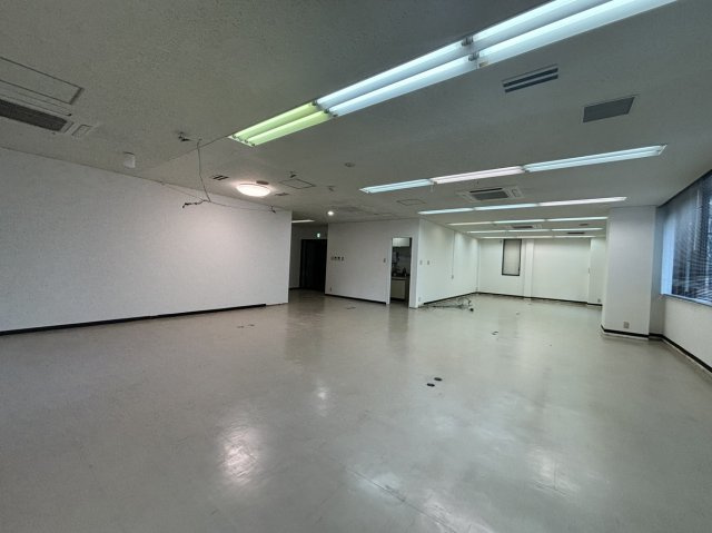 ＩDビル