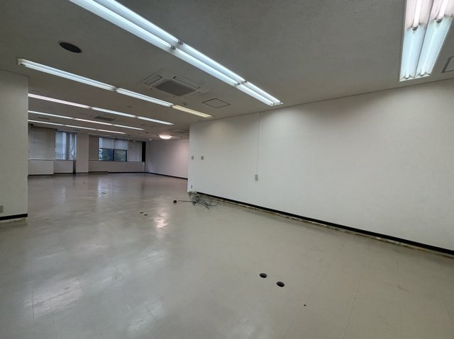 ＩDビル