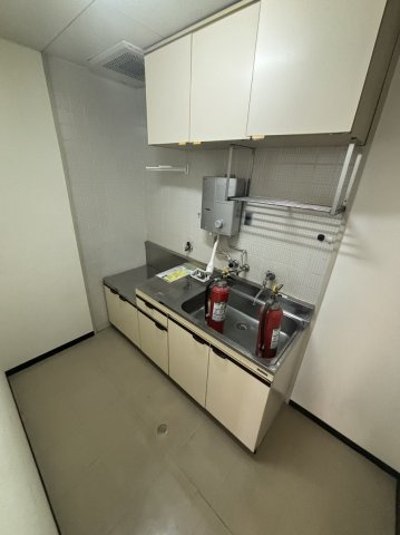 ＩDビル