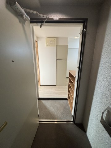 AVER新野田の玄関