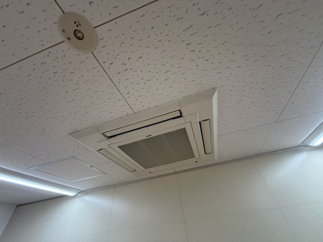 新大阪コミュニケーションプラザ