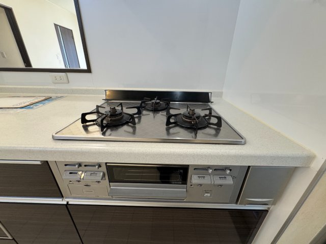堺市西区山田1丁　中古戸建のキッチン