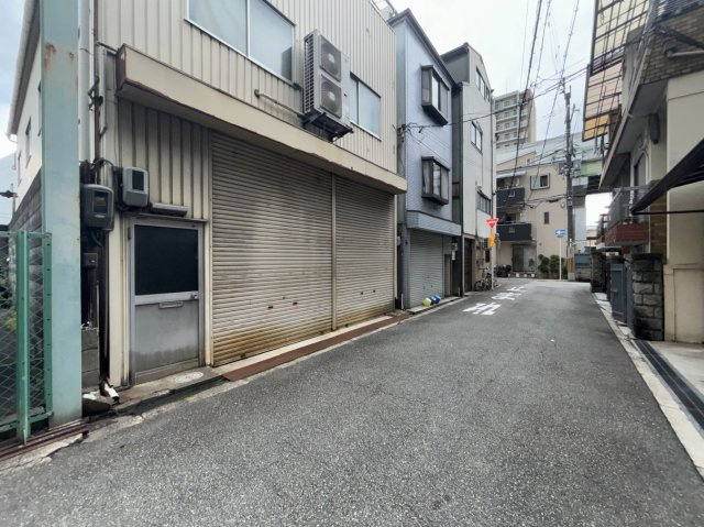 三軒家東６丁目倉庫