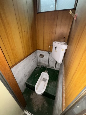 三軒家東６丁目倉庫