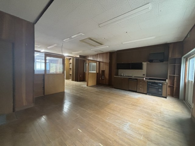勝浦ビル