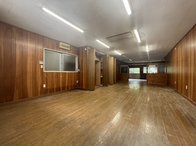 勝浦ビル