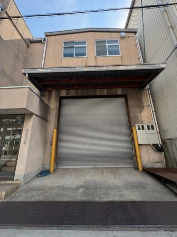 西区境川2丁目倉庫・事務所の外観