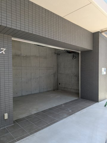 ブルックス福島のエントランス