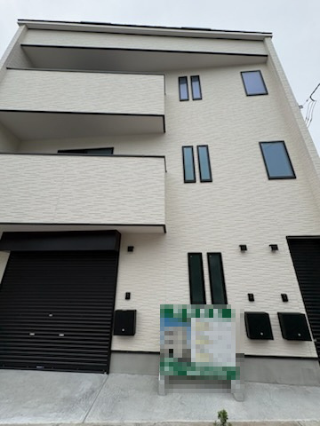 ファーストビル大阪3階