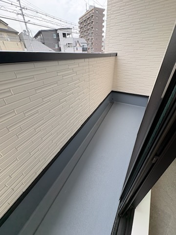 ファーストビル大阪3階