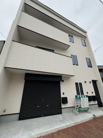 ファーストビル大阪3階