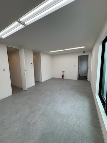 ファーストビル大阪3階