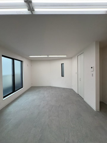 ファーストビル大阪3階
