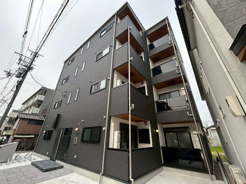 AIA難波南1階・2階（8部屋）