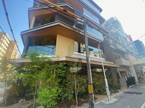 白樺　七重1階