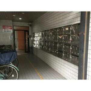 フローララポルテ1階路面