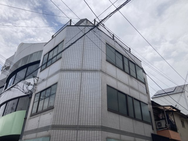 メゾン愛花夢新大阪Ⅱの外観