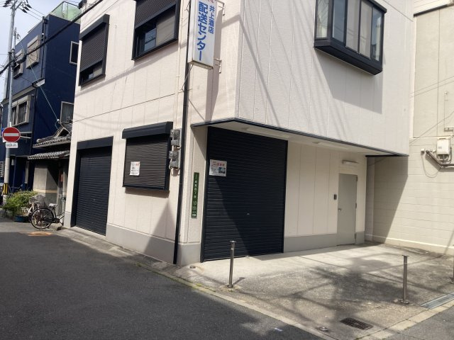 大阪市城東区成育４丁目の倉庫の外観