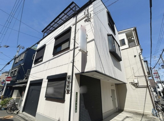 大阪市城東区成育４丁目の倉庫