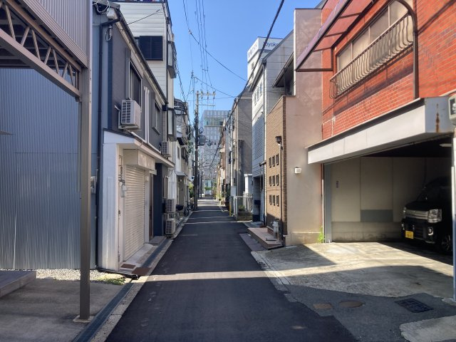 浮田二丁目倉庫の駐車場