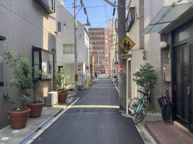 浮田二丁目倉庫のエントランス