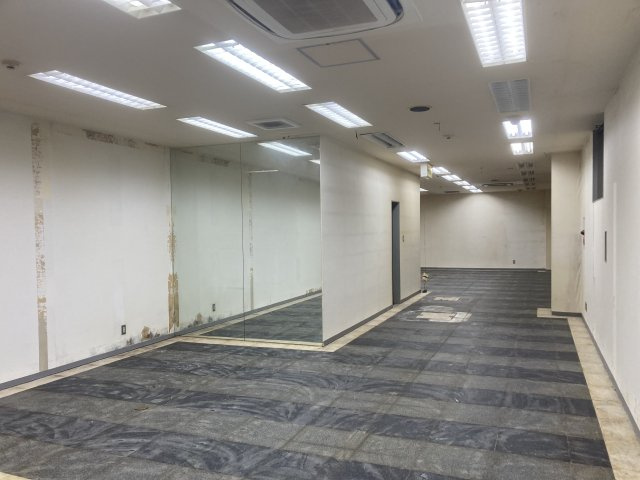 Yonezawa船場ビルの内装