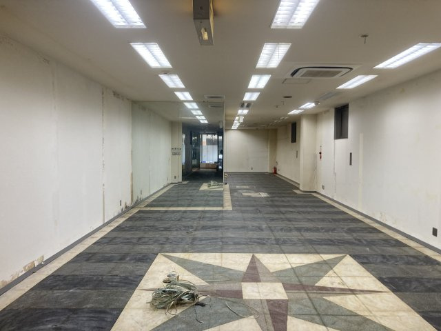 Yonezawa船場ビルの内装