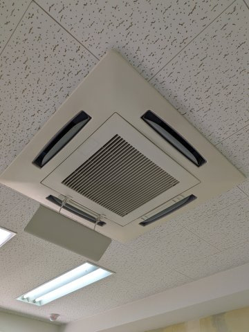 大阪市中央区大手通１丁目の事務所の設備