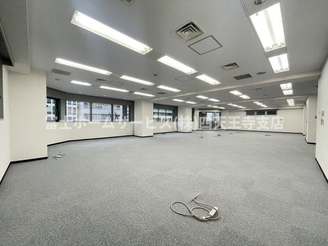 エル・エスト不動産天満ビルの内装