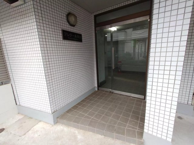 AP14 プレジール南台（幡ヶ谷）のエントランス|



