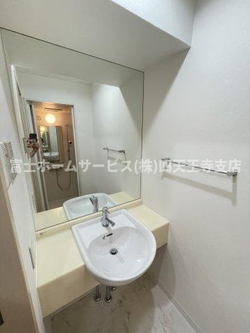 S-CREA御堂筋本町の洗面所