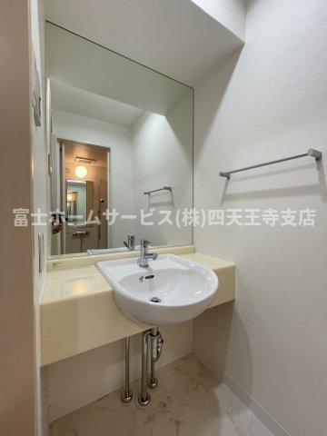 S-CREA御堂筋本町の洗面所