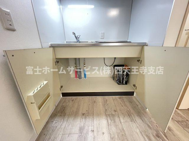 S-CREA御堂筋本町の収納