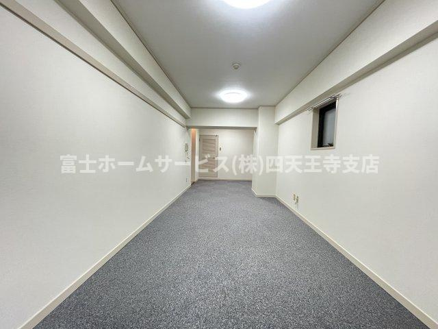 ハイツオークラ靭公園のロビー