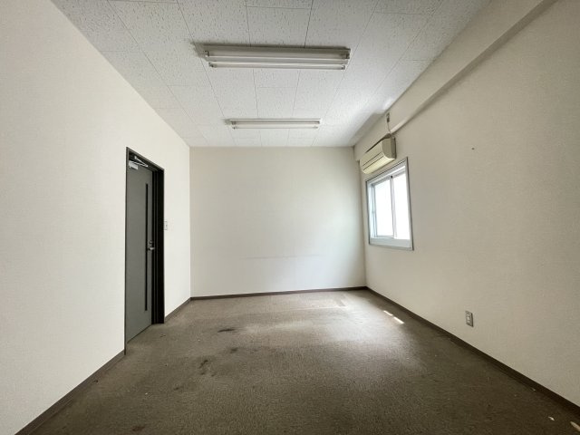 ヒカリビルの内装