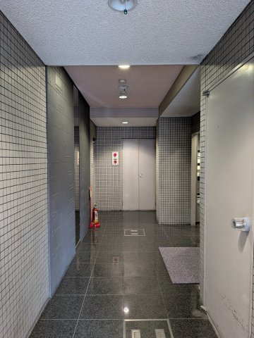 フェスタ江戸堀のロビー