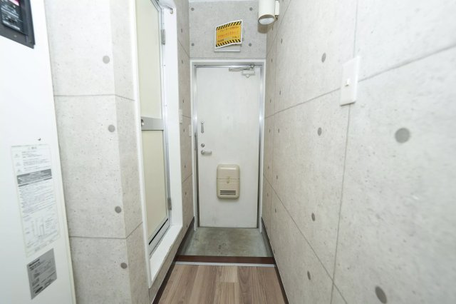 AP768 シャノアール明大前B 103の玄関|



