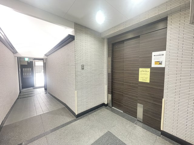 アルマ・ヒルのエントランス