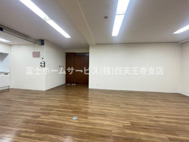 千都ビルの内装