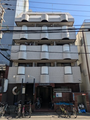 キャピタル今里の外観