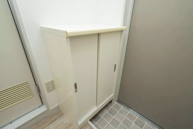 AP514 角田マンション 202の玄関|



