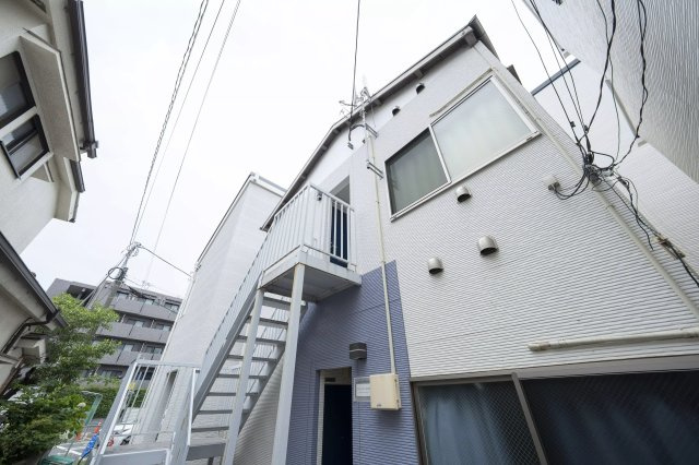 AP483 リプロンビギン三軒茶屋Ⅱ 203の外観|



