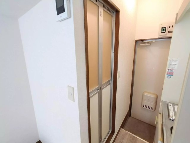 AP43 ペアパレス宮の坂 102（宮の坂/経堂）の玄関|



