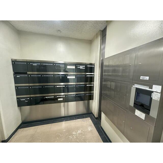 大阪市中央区谷町９丁目の倉庫の設備