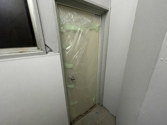 豊中市服部西町２丁目の店舗一部